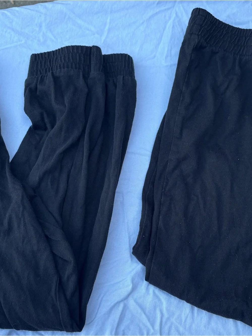 N/A comfortable black